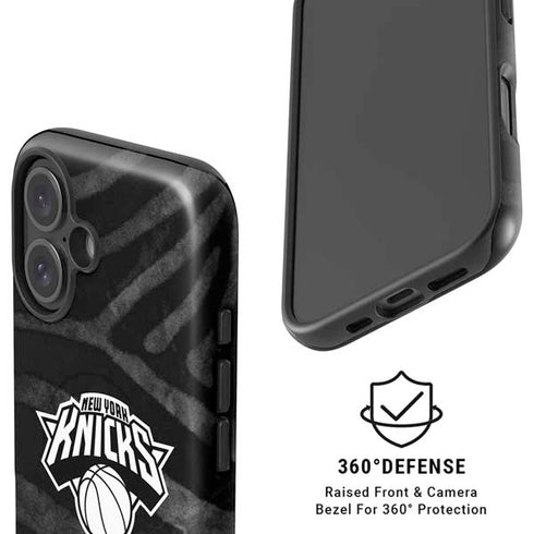 NBA New York Knicks Black Animal Print iPhone 16 Plus Magsafe Impact Case
